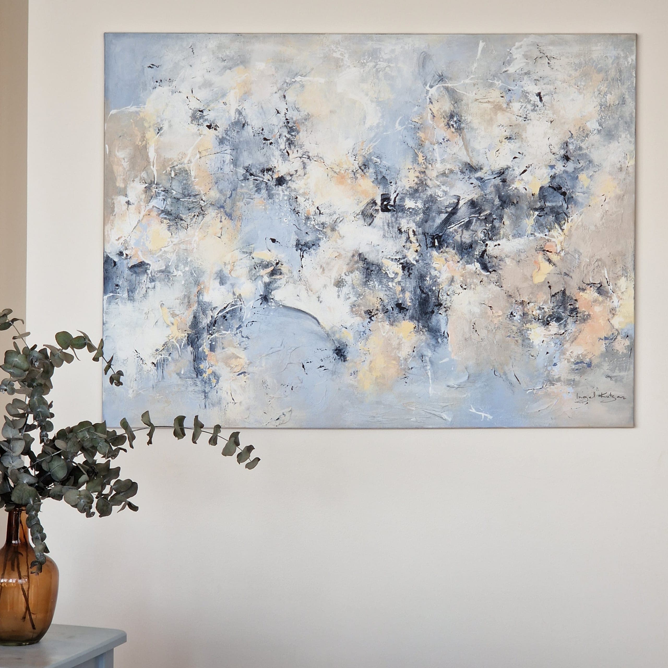 Ingel Kutsar abstract acrylic painting “Traces of Freedom”, 90 × 120 cm, in soft blue, beige and white tones